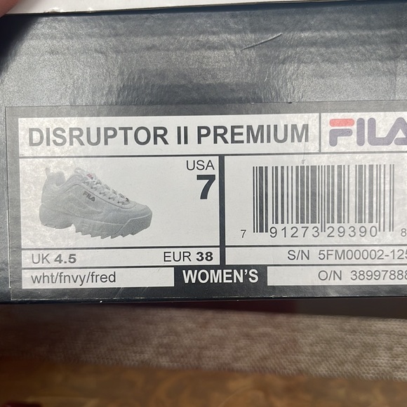 White sneaker - Picture 7 of 7